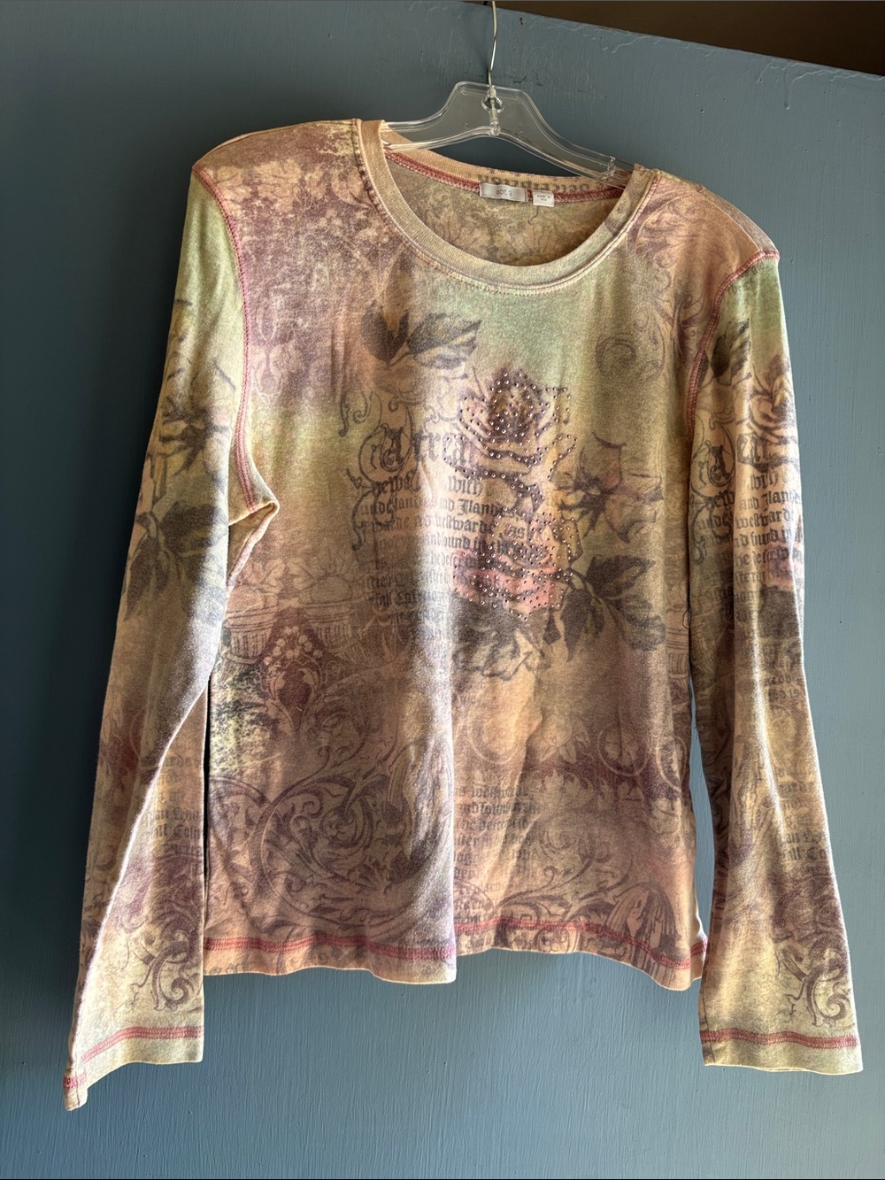 Vintage 90s Apt. 9 Women's Long-Sleeve Floral Script Top embellished